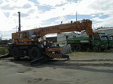 Komatsu Lw250l Rough-Terrain Crane